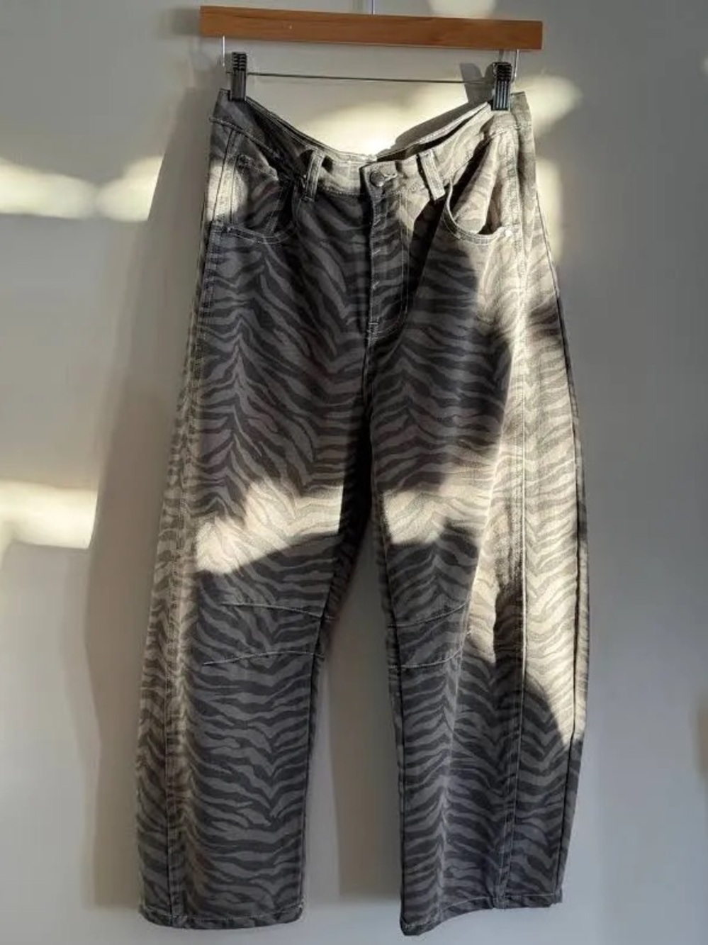 Listicle Women's Flare Jeans in Gray Zebra Print